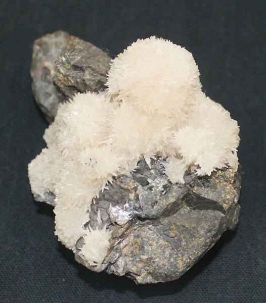 Photo St3, Strontianite on sphalerite, Minerva No. 1 mine. Ben E. Clement Mineral Museum specimen.