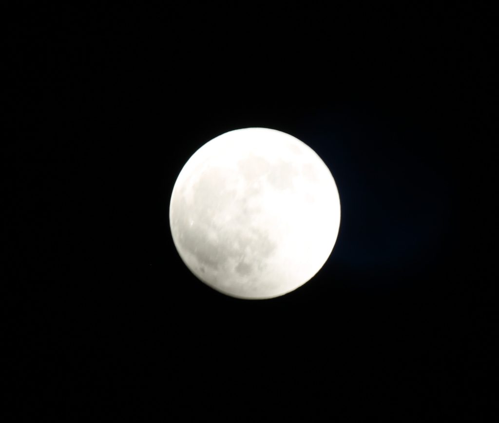 Beginning of the lunar eclipse - about 10:34.